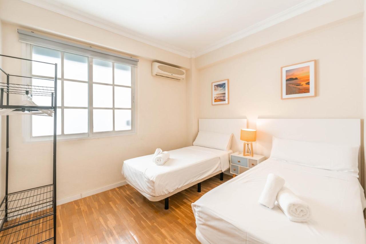 Gran Apartamento De 3 Habitaciones Junto A La Catedral Málaga Eksteriør billede