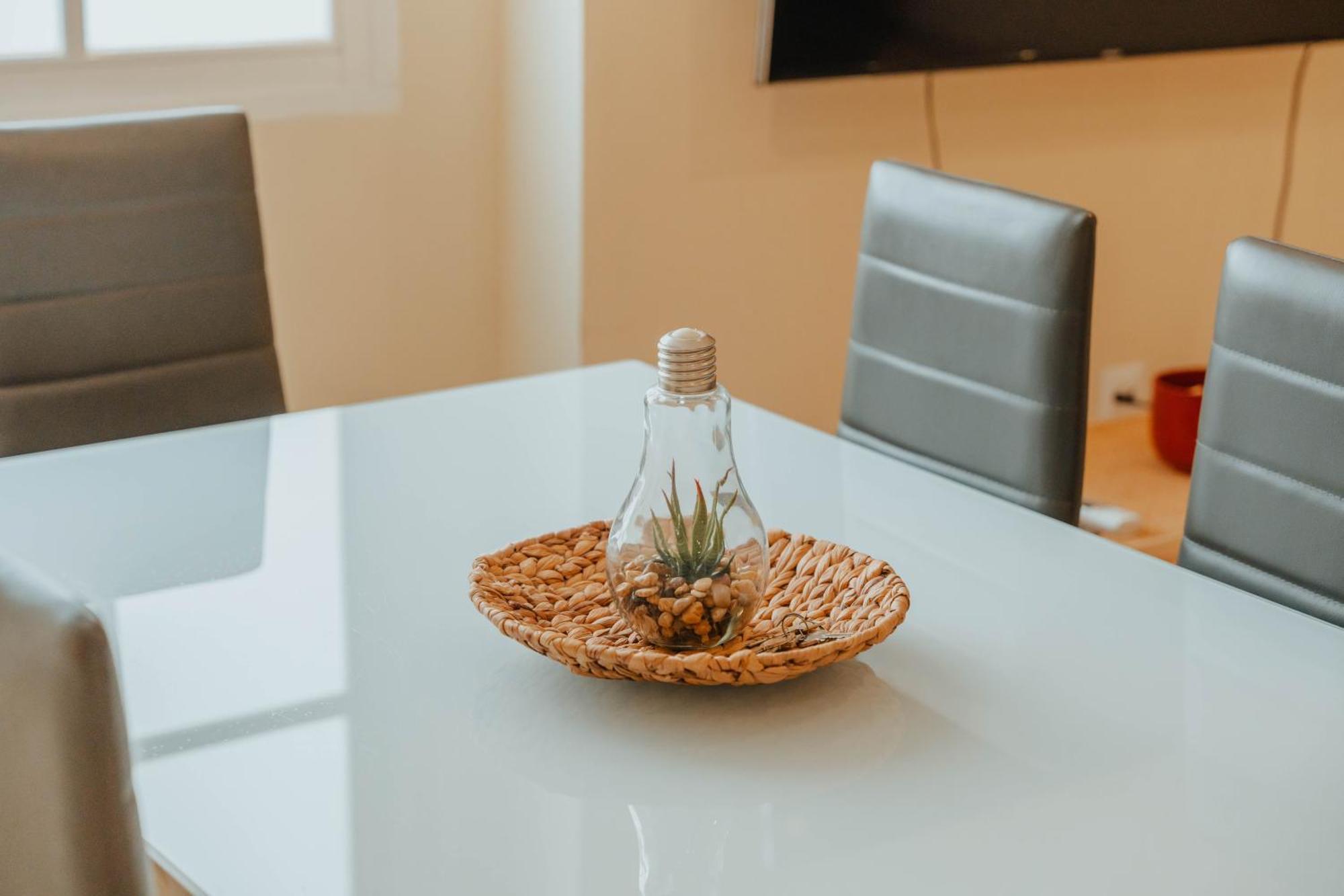 Gran Apartamento De 3 Habitaciones Junto A La Catedral Málaga Eksteriør billede