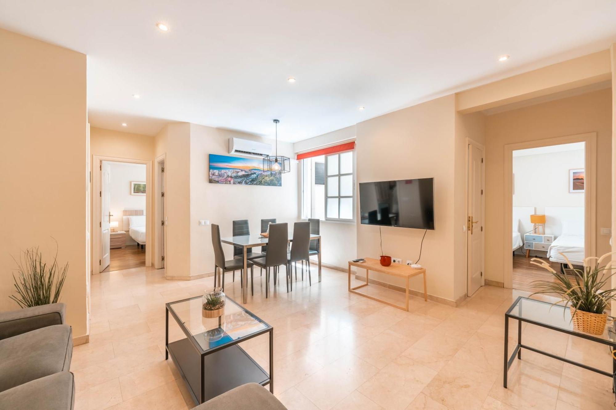 Gran Apartamento De 3 Habitaciones Junto A La Catedral Málaga Eksteriør billede