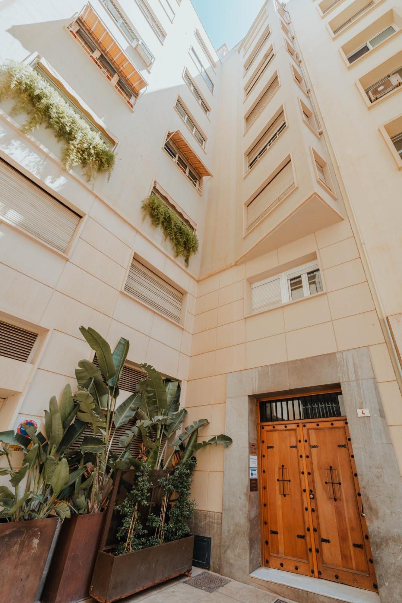 Gran Apartamento De 3 Habitaciones Junto A La Catedral Málaga Eksteriør billede