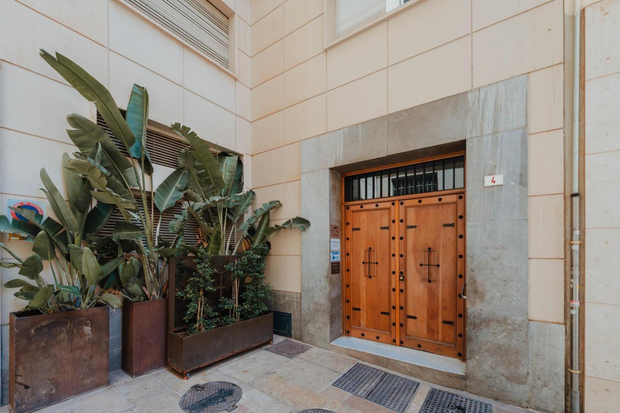Gran Apartamento De 3 Habitaciones Junto A La Catedral Málaga Eksteriør billede